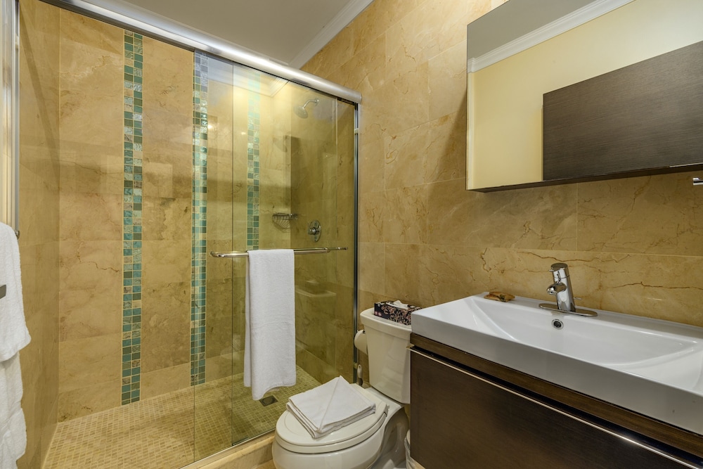 Palm Aruba Condos
