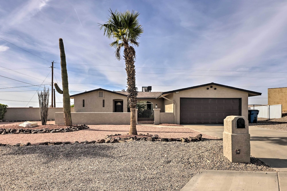 Heated Pool: Home ~ 5 Mi to Lake Havasu! view 3
