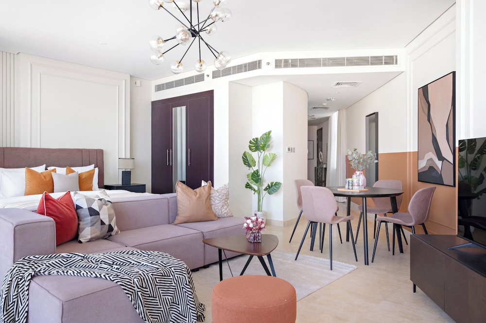 Silkhaus Empire Residence