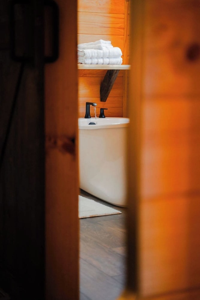 Memories at Hillside A Modern Cabin Hocking Hills