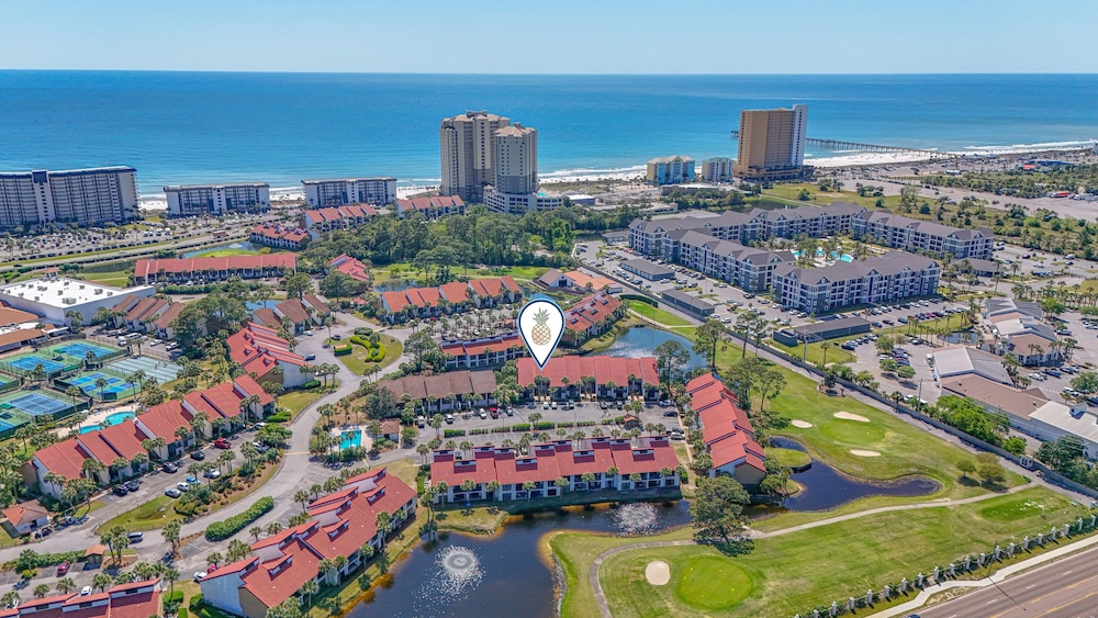 2BR Condo in Edgewater Resort With Golf, Tennis, Pools & Free Tram Service!