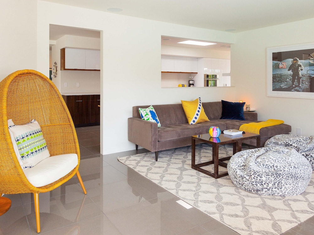 Palm Springs Vacations - Spero Estate - Property Image 3