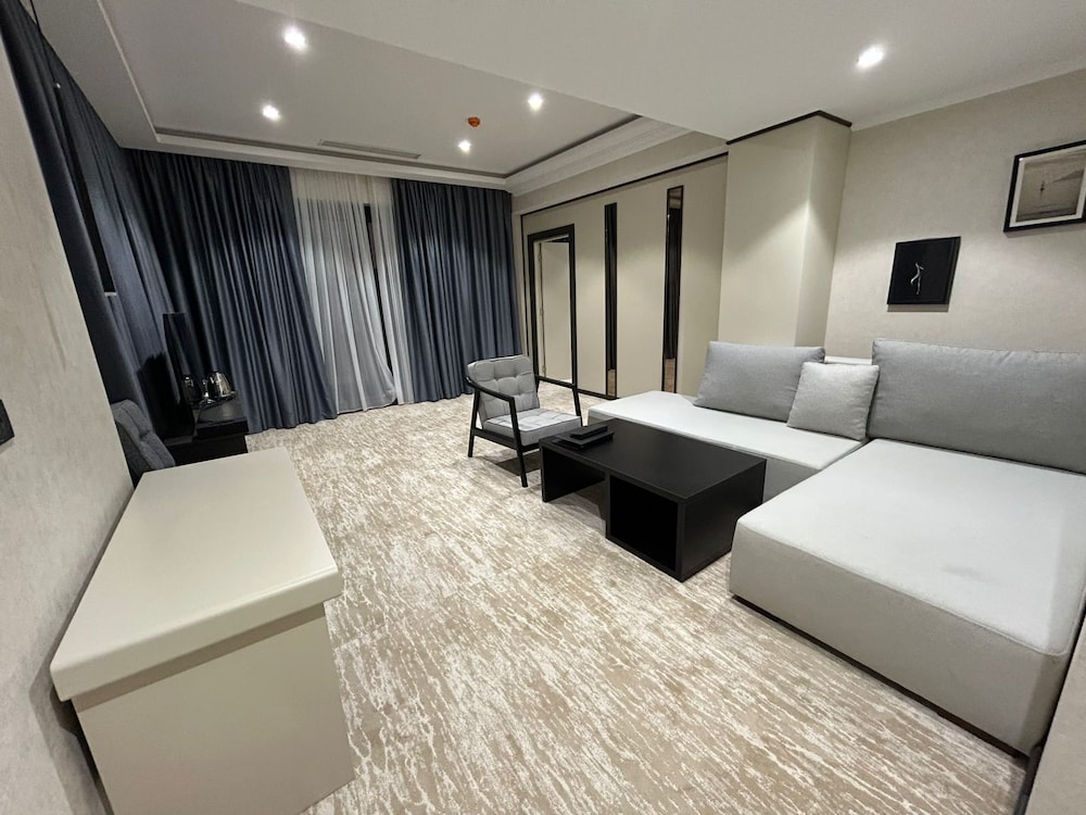 Green Village Hotel and Spa