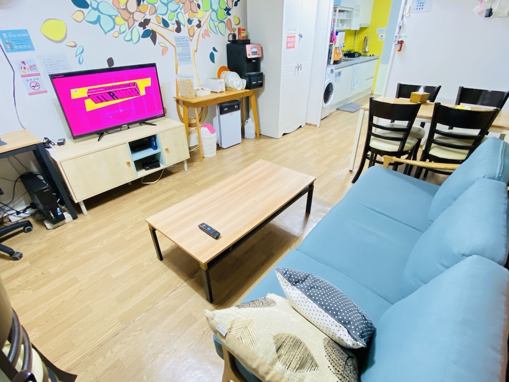 Aroha Guest House