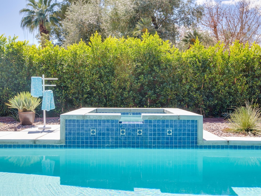 Palm Springs Vacations - San Lucas Hideout - Property Image 23