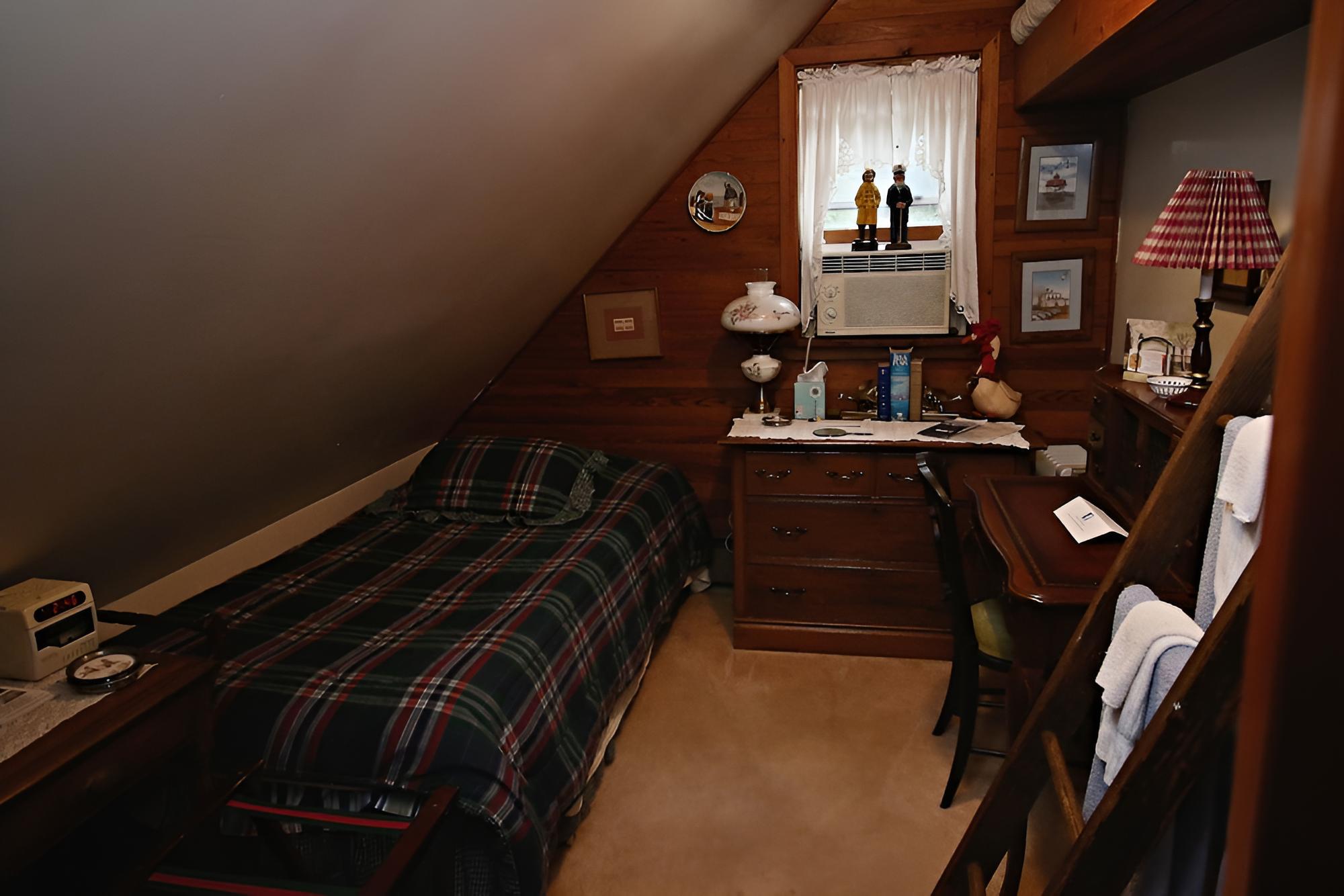 The Ebenezer House Bed & Breakfast