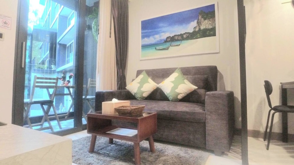 B307 - 1 Bedroom Condo Pool View Near Ao Nang Beach