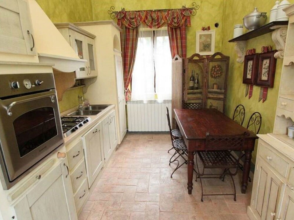 Holiday Home Near Lago di Chiusi With Pool view 5