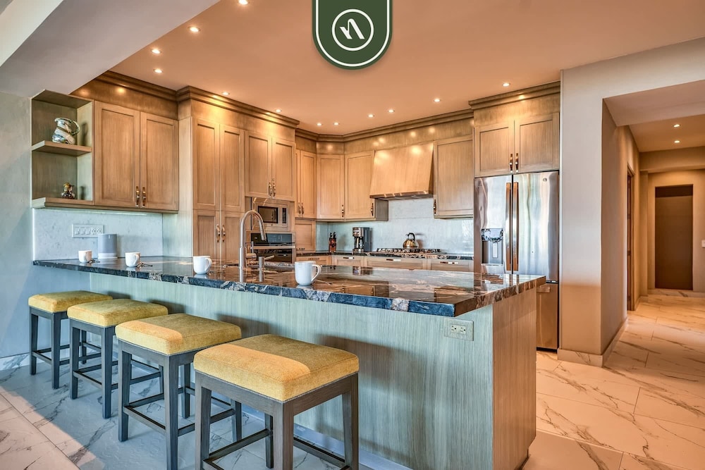 Oceanview 3 BR Condo - Amazing View From Terrace