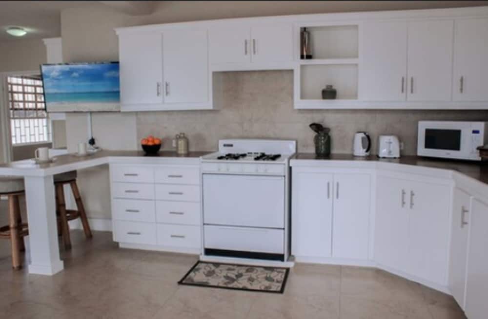Carlisle Bay House - A Vacation Rental by Bougainvillea Barbados view 5