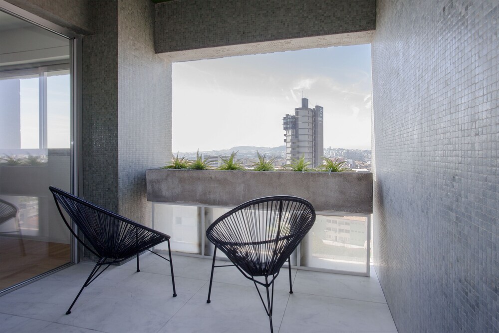 Liiiving - Downtown Secret Luxury I