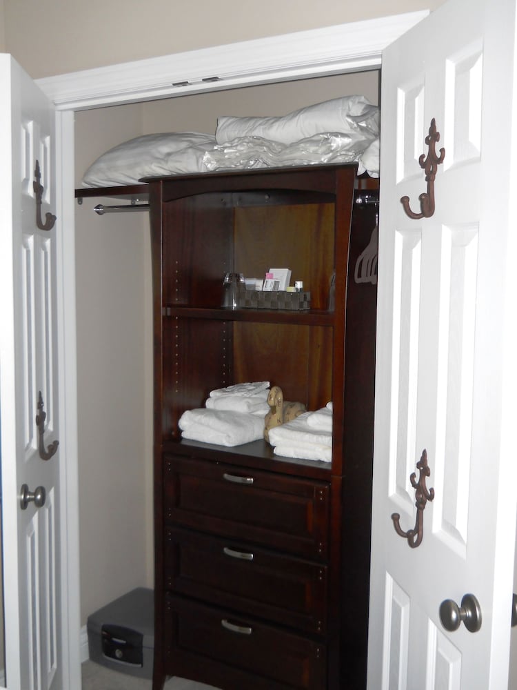 Wenzler's Landing Bed & Breakfast