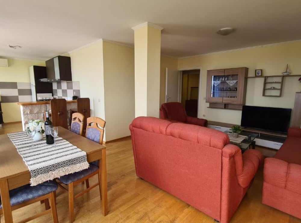 Apartments Josip