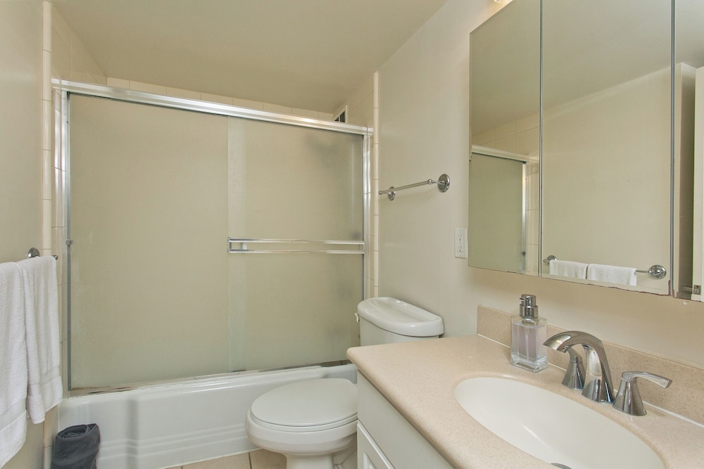 Ilikai Hotel 2Bedroom