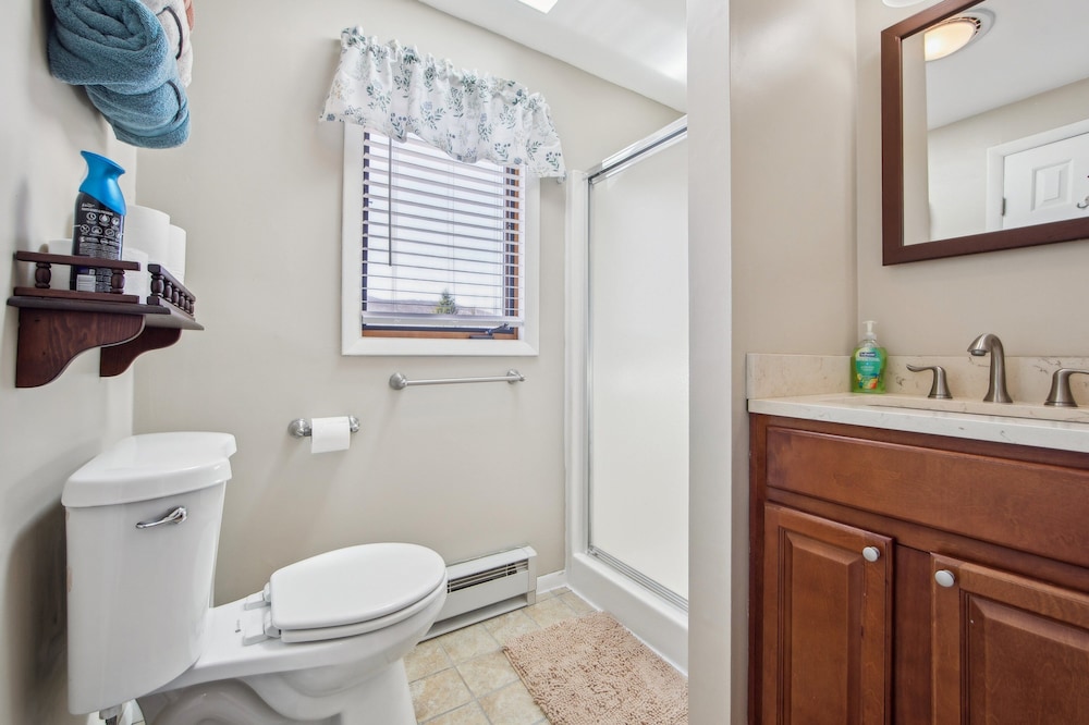 Hullabaloo 23E - Upgrade End Unit With Mountain Views 2 Bedroom Townhouse by The Summit at Gore Mountain