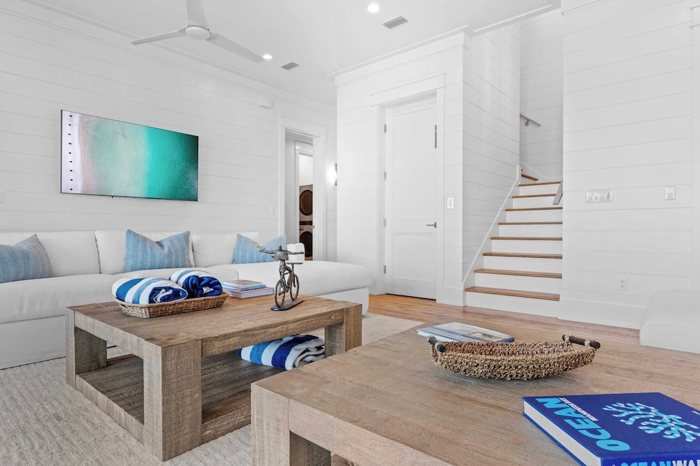 30A Beach Getaway by Avantstay Gulf Views + Pool Golf Cart + Bonfires