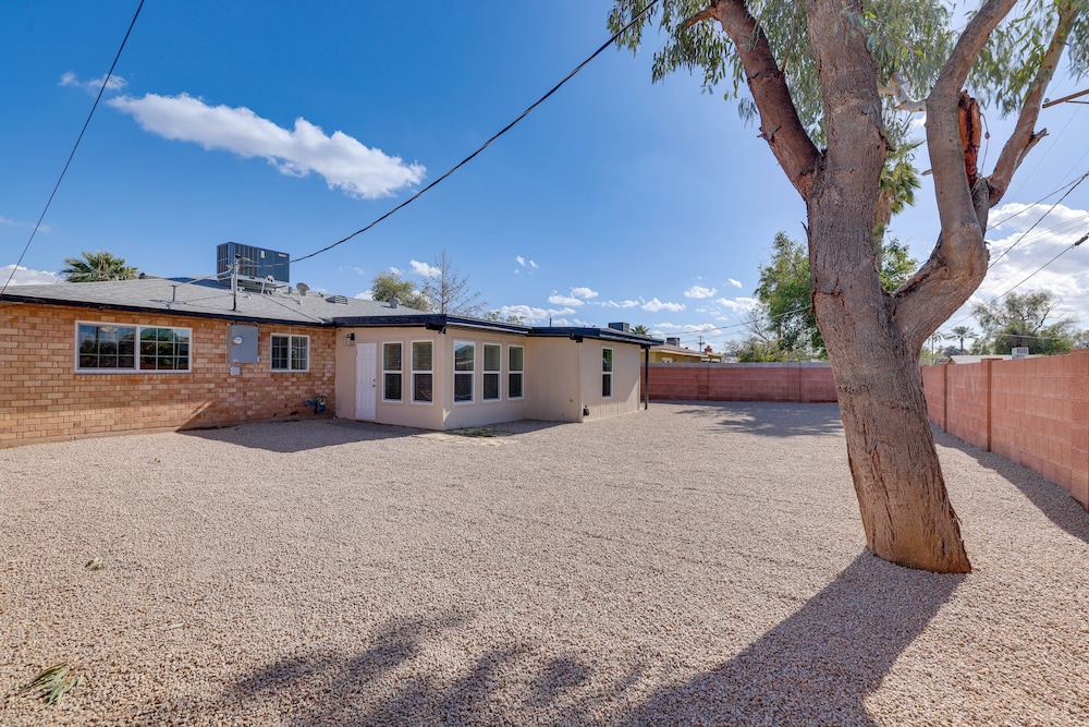 3 Mi to Old Town: Home w/ Game Room in Scottsdale! view 5