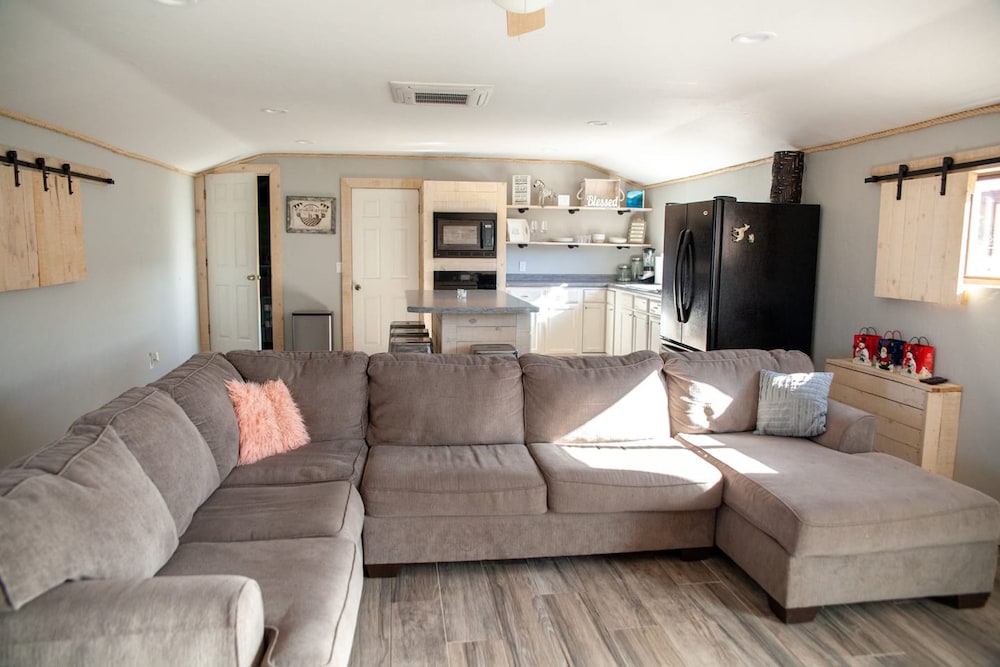 Zebra Refuge Cottage-wild Unique Prescott Stay