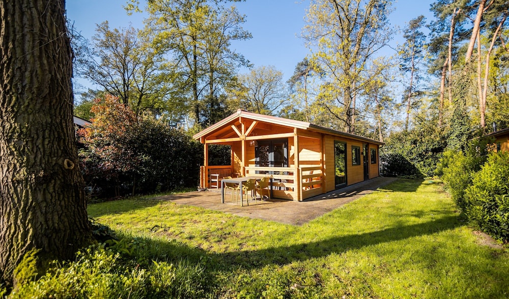 Holiday Home in Markelo Near Forest & Pool