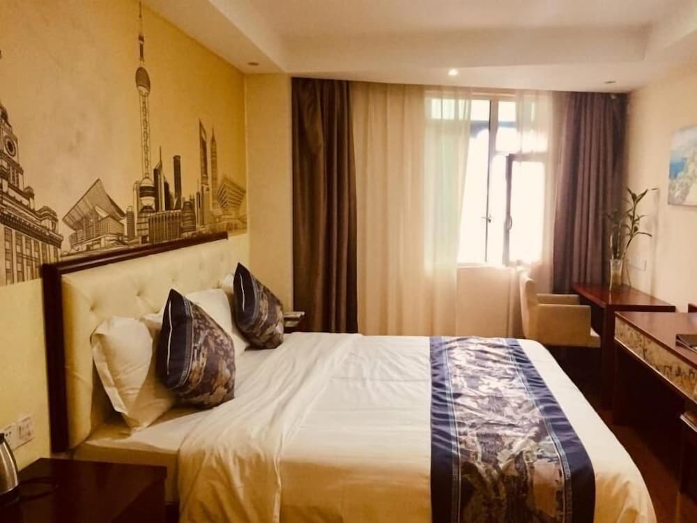 GreenTree Inn Yulin Jincheng Commercial Building Shell Hotel