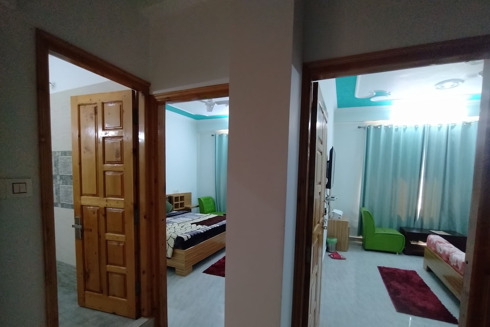 Hotel Sarla Regency