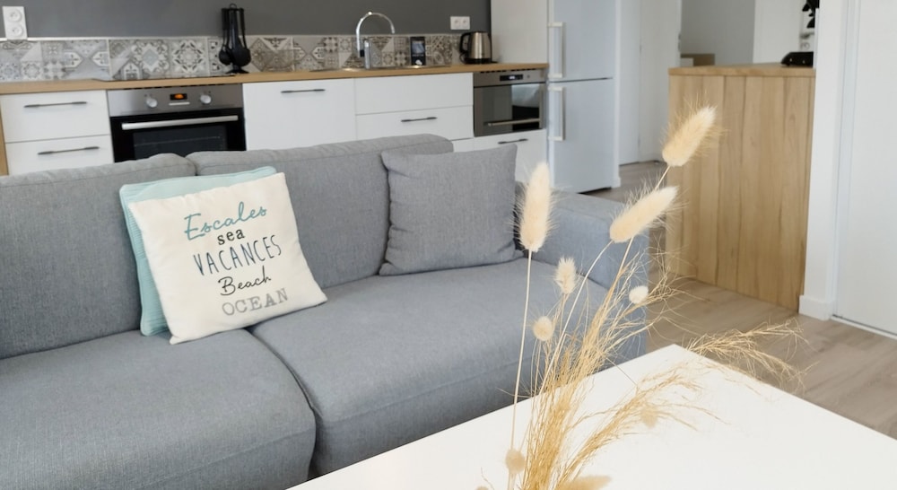 Apartment in Ploudalmezeau Near Treompan Beach