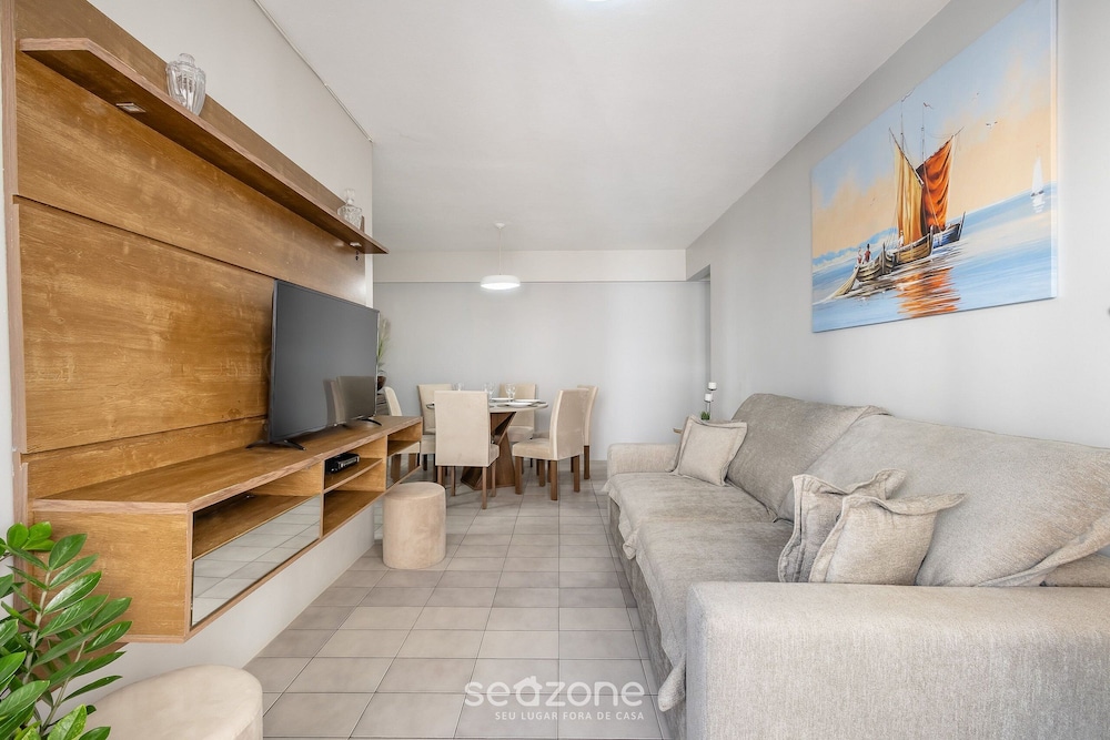 Beautiful Oceanfront apt Next to Brahma Cet603