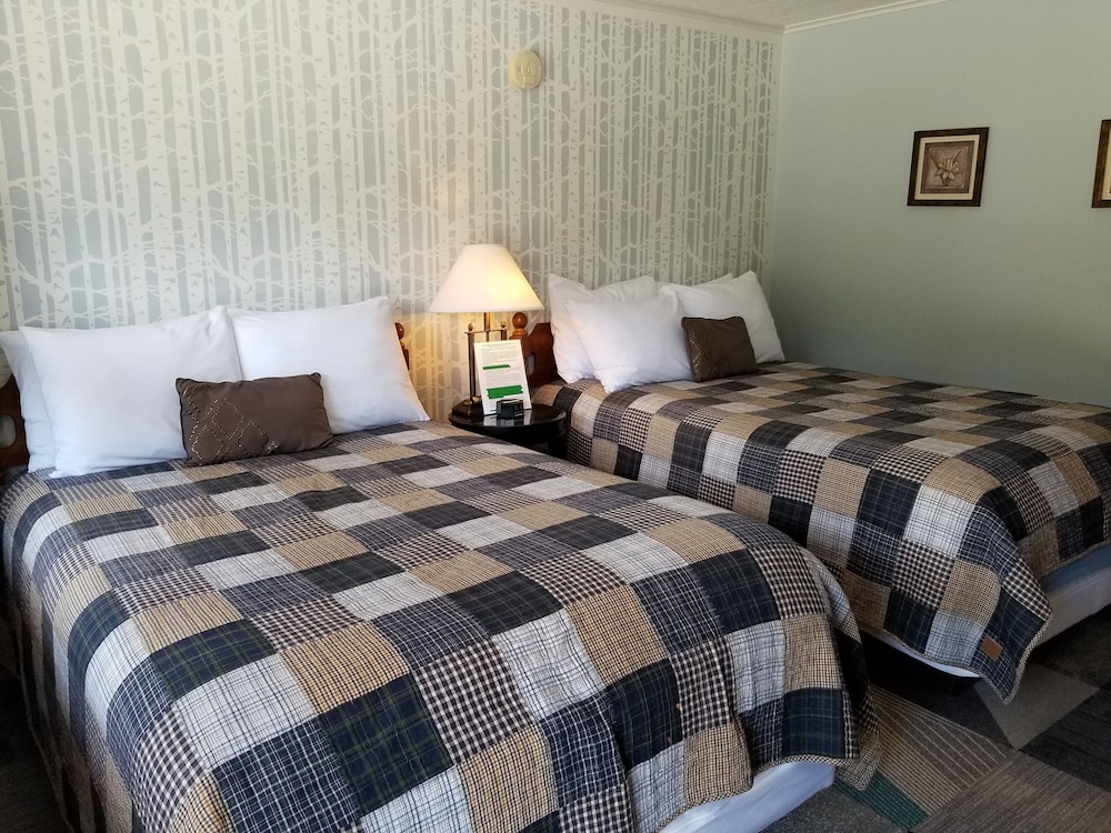 White Mountain Motel And Cottages