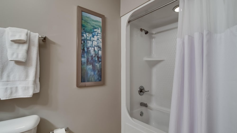 The Oasis at Orange Beach #2110 by Southern Vacation Rentals
