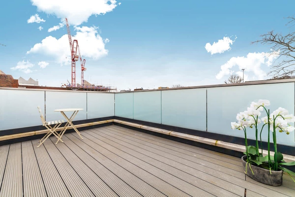 Luxury 3 BDR House With Garden Next to Battersea Park