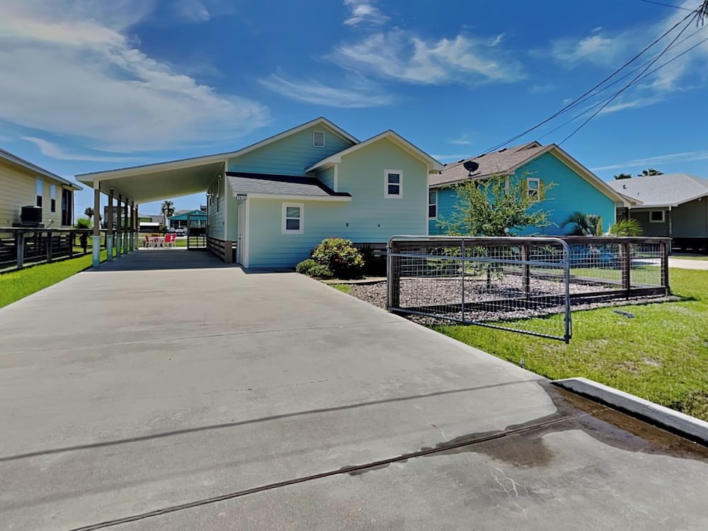 Gulf Coast Getaway by Miss Kitty’s