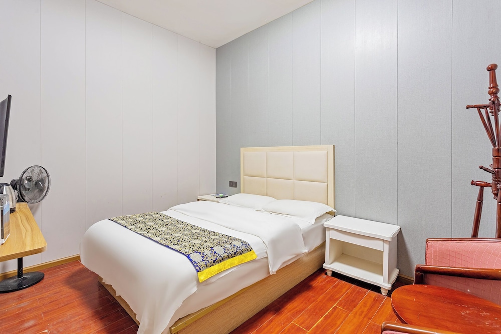 Kunming Panju Hotel