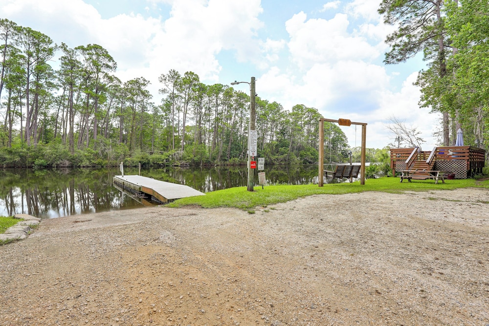 Resort Dock & Boat Ramp: Home w/ Wolf Bay Access