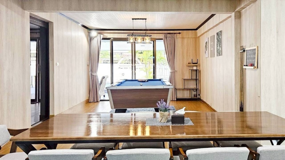 Greta Villa Nakluea 18