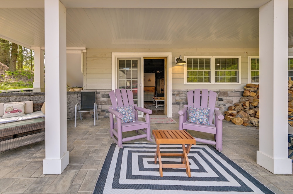 Crooked Lake Escape Near Skiing, Farms & Festivals