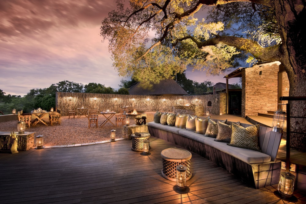 Makanyi Private Game Lodge view 5