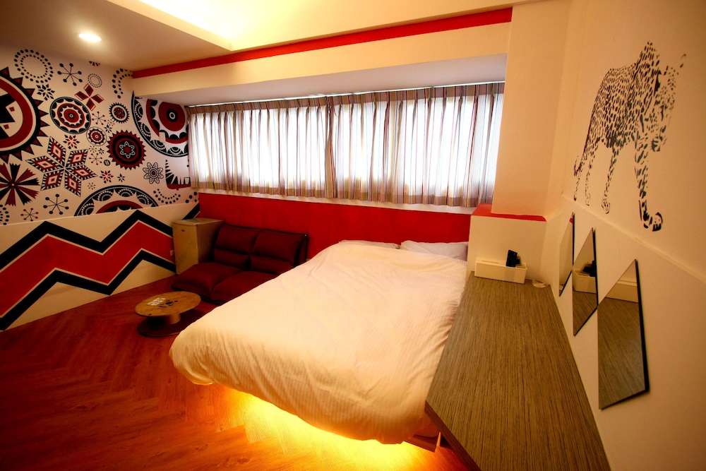 Rainbow Nest Hostel