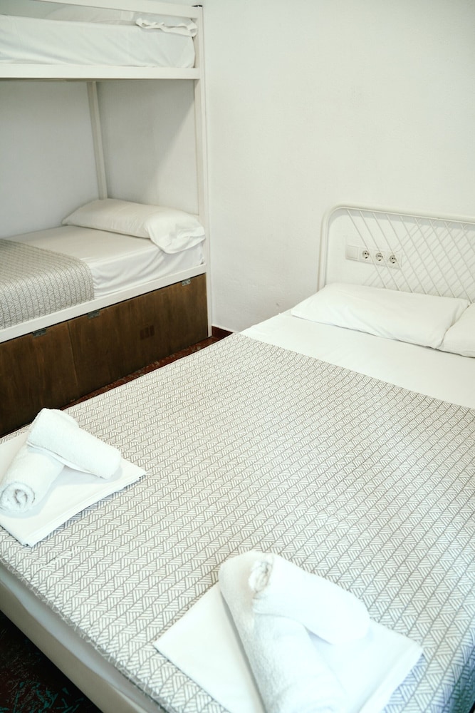 LOFT APART & HOSTAL Group