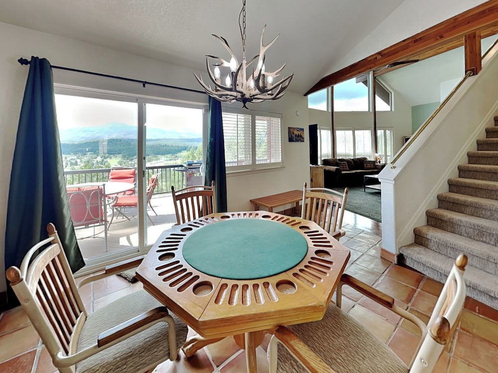 Eagle's Nest by Ruidoso Vacation Rentals