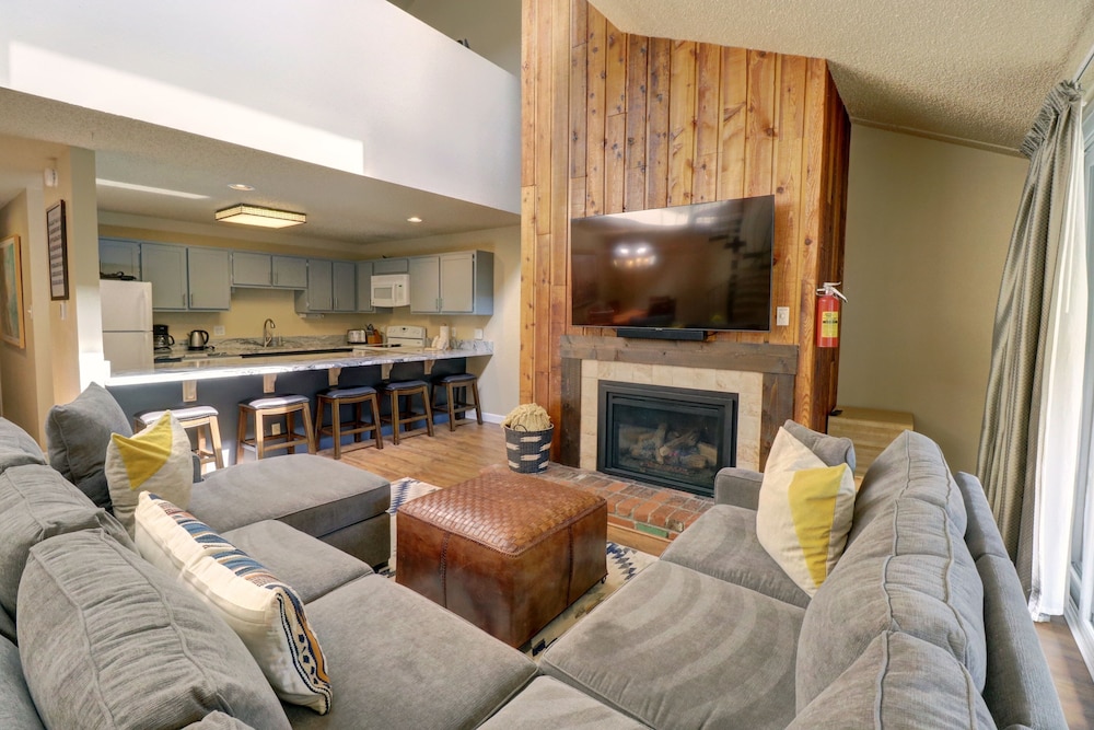 SkyRun Copper Mountain Resort Vacation Lodging