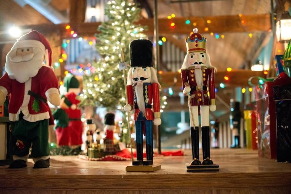 Santas Lodge and Resort view 3