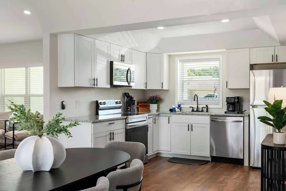 Modern 3 Bedroom, Wesley Chapel!