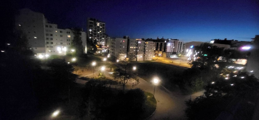 Cozy 2 Bedroom Apartment in Central Espoo, Close to Matinkylä Metro Station