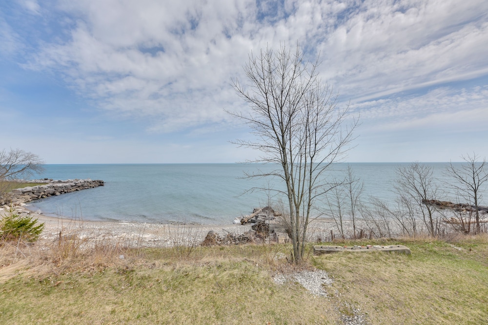 Lake Michigan Vacation Rental w/ Private Beach! - Property Image 12