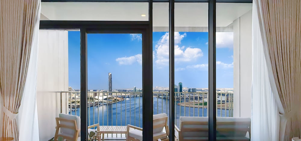 LUX The Dubai Creek Edge Suite