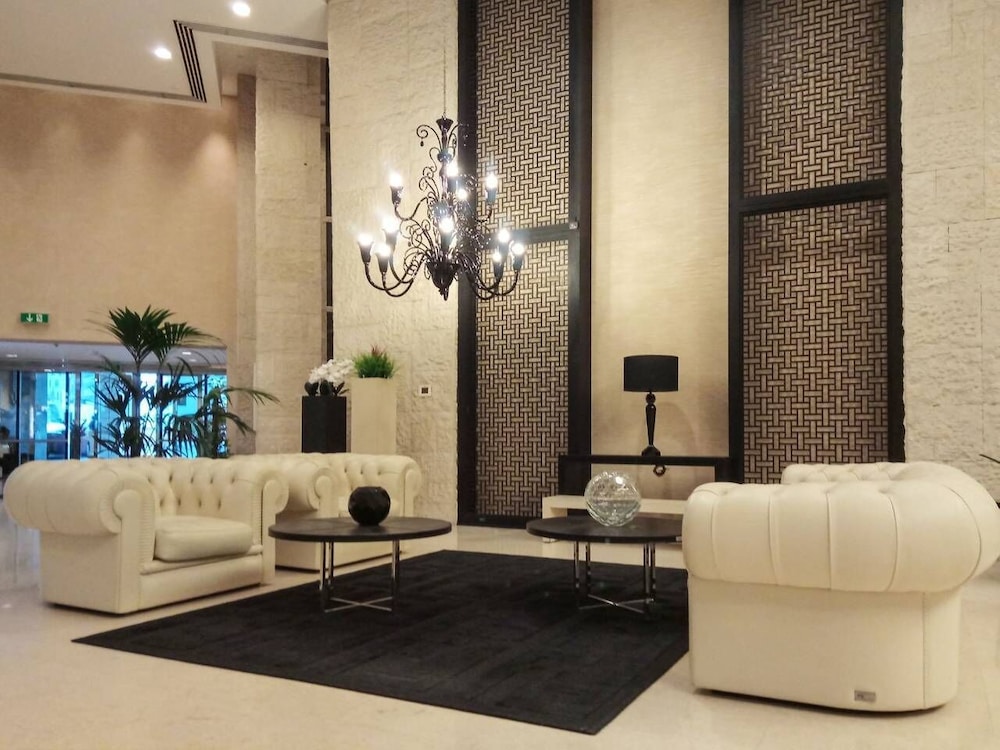Stylish and Light Studio in Difc!