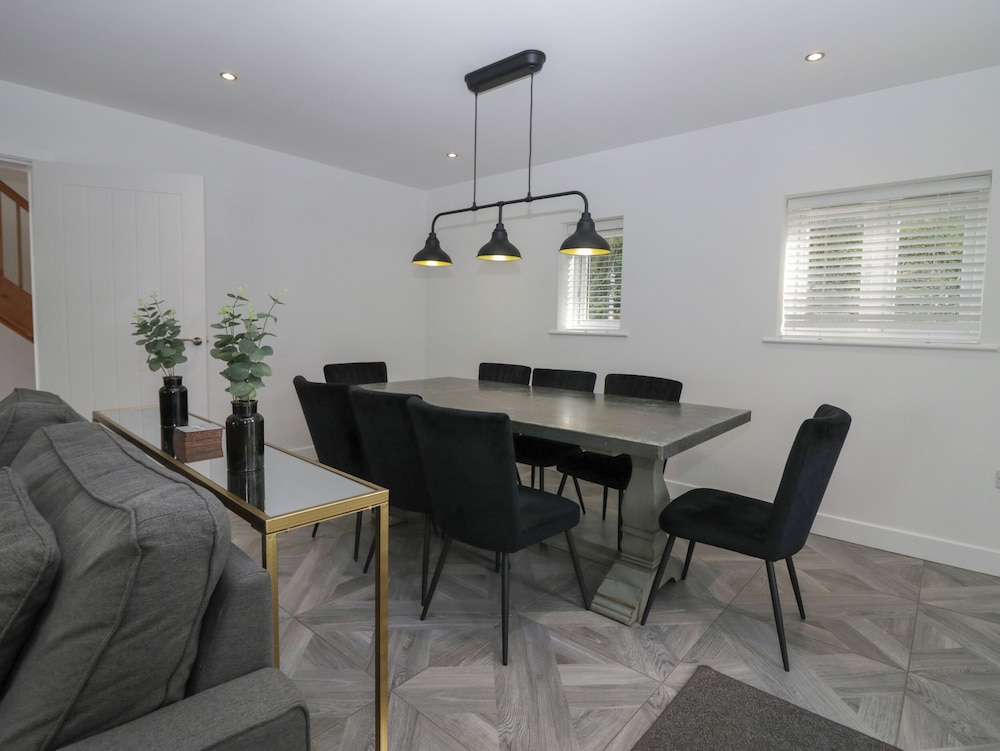 Edgemere Cottage