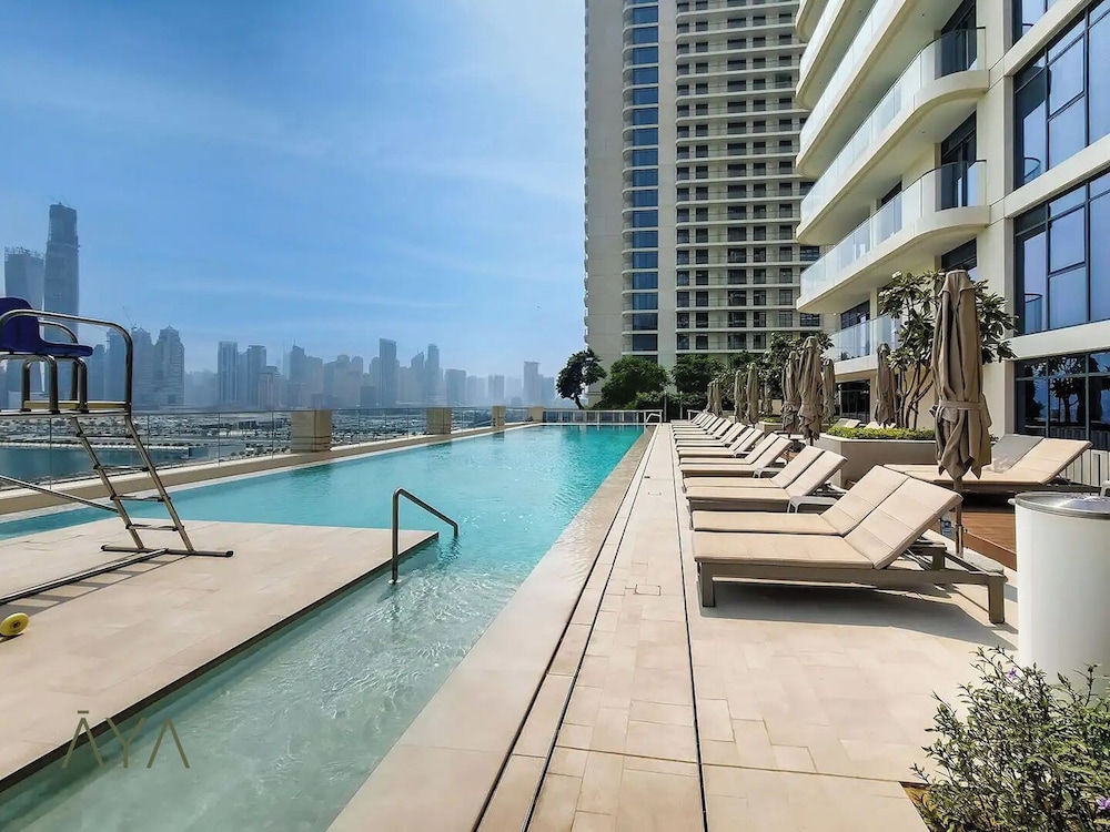 Luxurious 2BR at Sunrise Bay