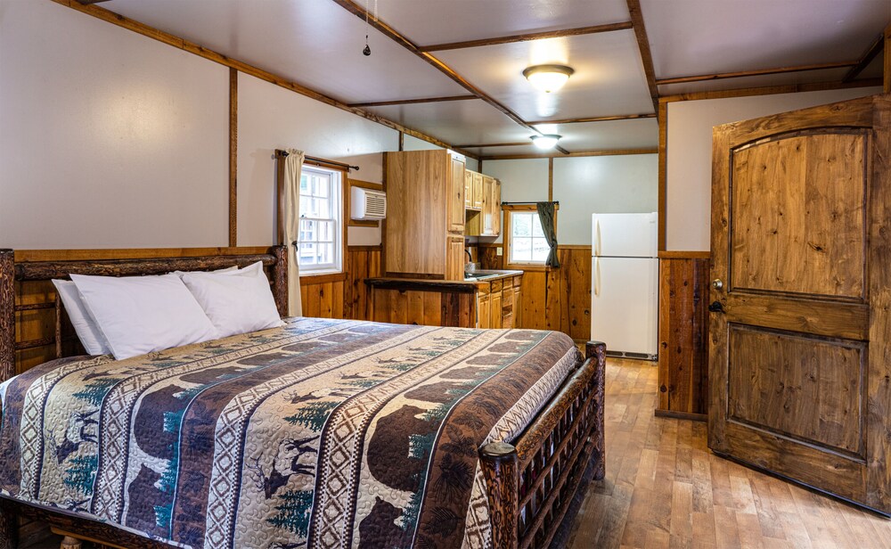 Union Creek Resort