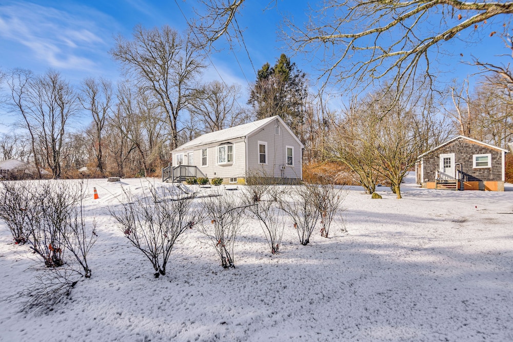 9 Mi to Beach: Home w/ Private Yard in Westport